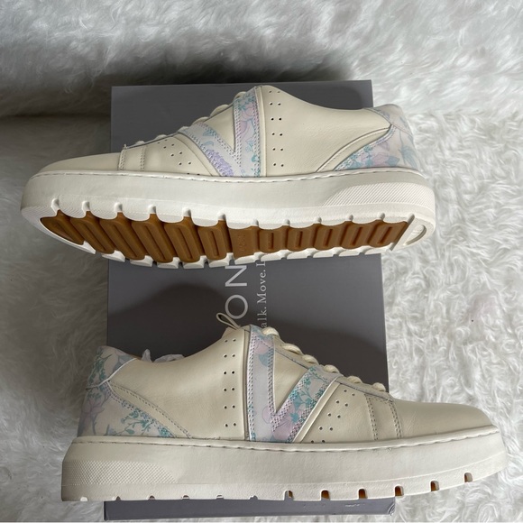 New Vionic Simasa Sneaker size 8 - Picture 10 of 12
